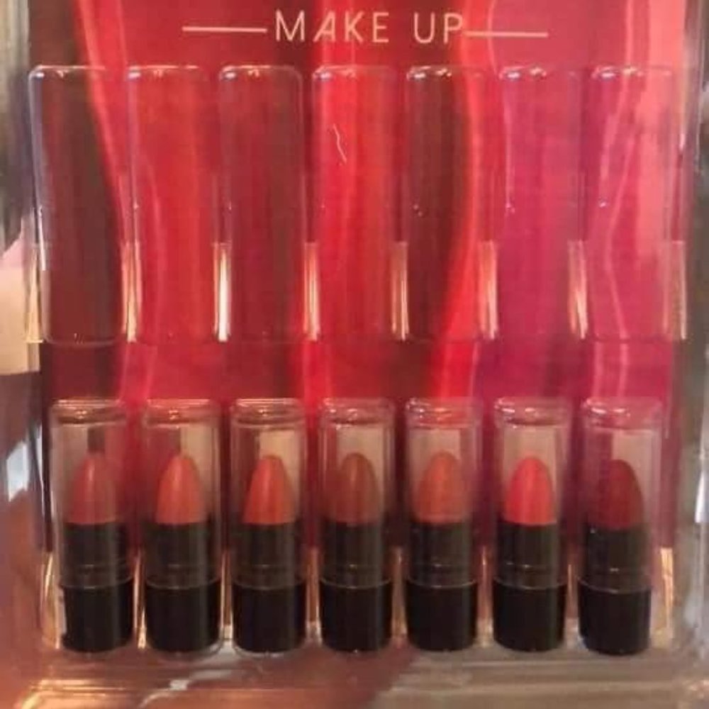 Farmasi  Six Sample Lipstick Set NWOT